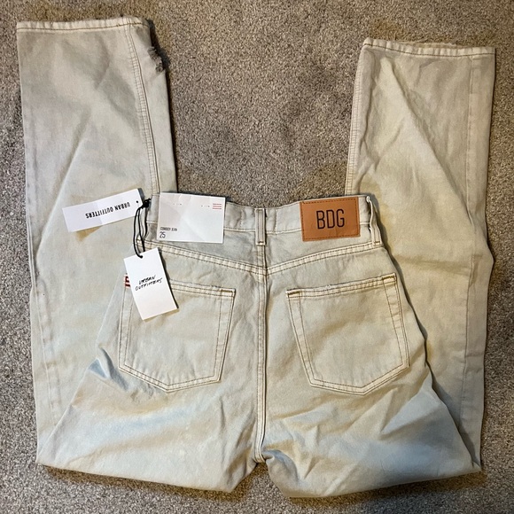 BDG urban outfitters high rise cowboy jeans in cream color size 25 - Picture 2 of 4